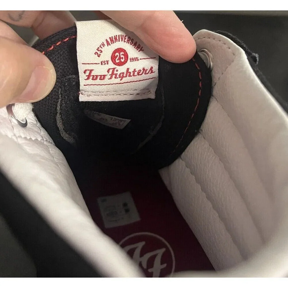 VANS Limited Edition Foo Fighters x Sk8- High 25th Anniversary Size 12 - Picture 10 of 13